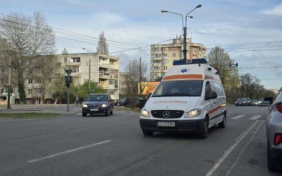 Șoferii Români, la mila ambulanțelor: Pot încălca regulile rutiere?