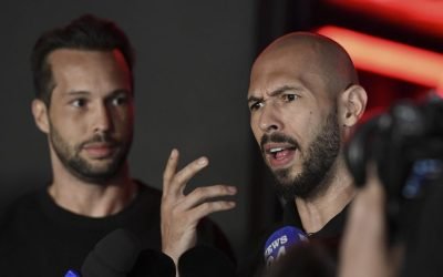 București: Influencerul Andrew Tate, liber după ridicarea controlului judiciar