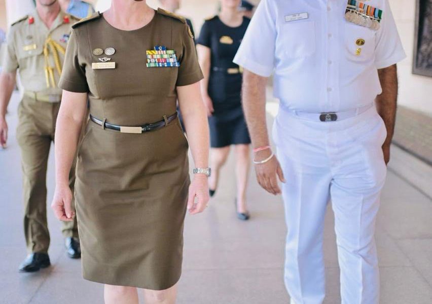 Armata puterii, condusă de o femeie. O premieră mondială