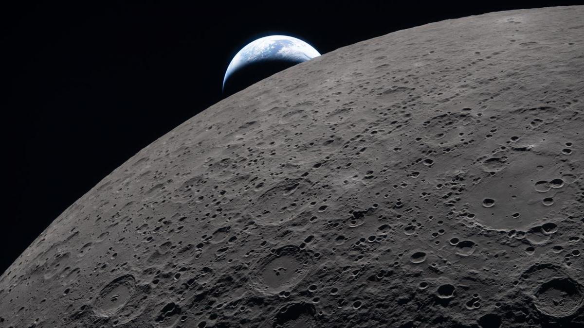 NASA Artemis II a finalizat cu succes primul survol lunar de la misiunea istorică și se întoarce pe Pământ Astronauții misiunii NASA Artemis II s-au întors pe Pământ după ce au realizat cu succes primul survol lunar al acestei noi etape din programul Artemis