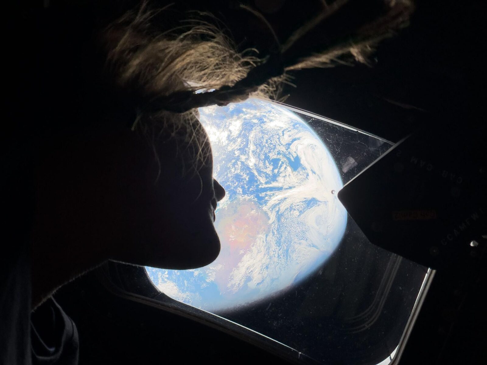 Oamenii au revenit pe Lună după mai bine de jumătate de secol, în cadrul misiunii Artemis 2, primul zbor cu echipaj uman în apropierea satelitului natural, de la sfârșitul anilor ’60
