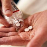 Medicament banal din dulap: Reduce riscul de cancer. Misterul elucidat de medici