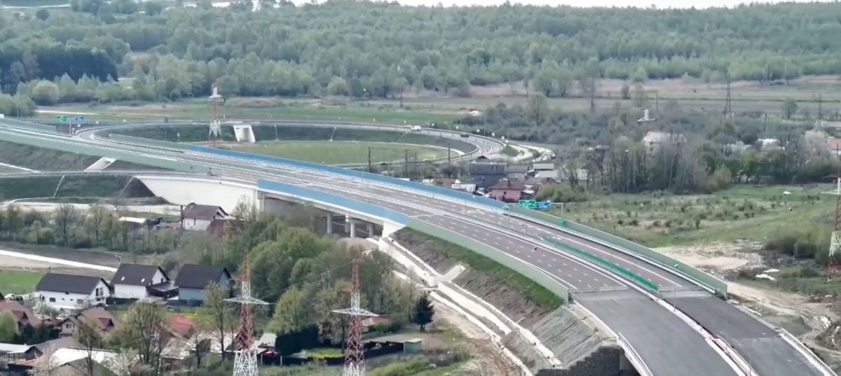 Autostrada Sibiu-Pitești: Un sector ar putea fi gata mai repede