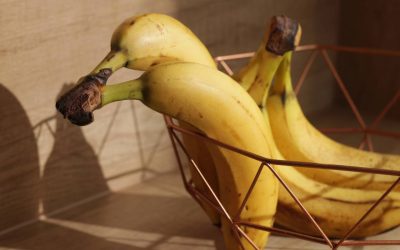 De ce NU mai ține banane în fructieră: Trucul simplu pentru prospețimea lor