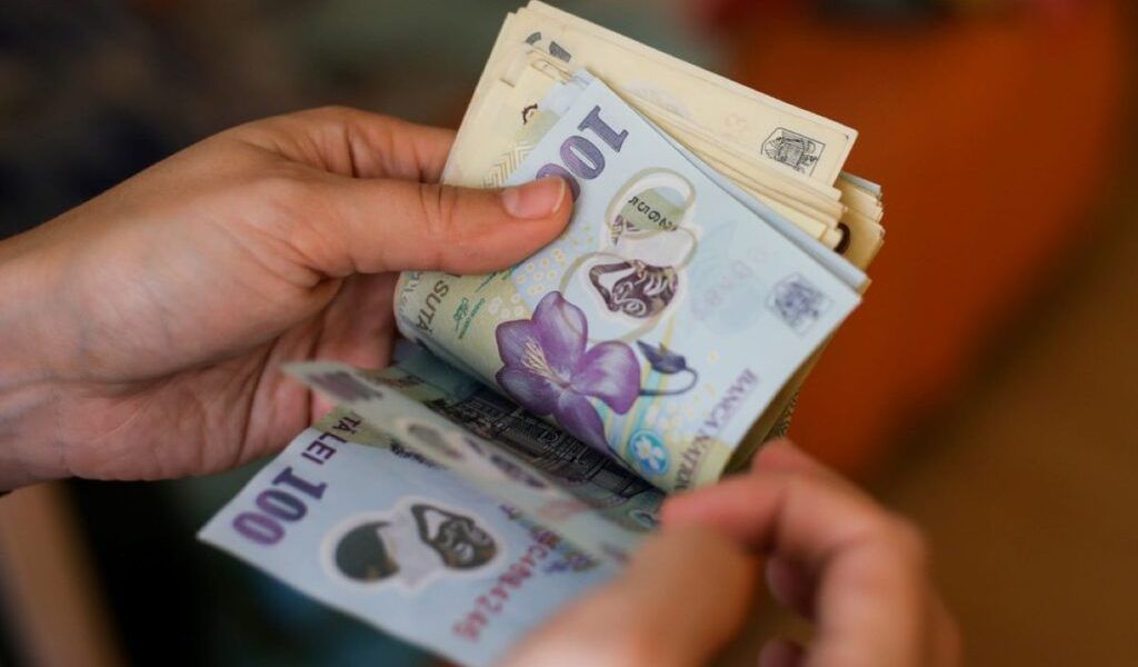 Cât se reține din salariu în România: cum se calculează taxele și ce impact au asupra venitului net În România, salariul brut nu este același cu cel pe care îl primești efectiv în cont