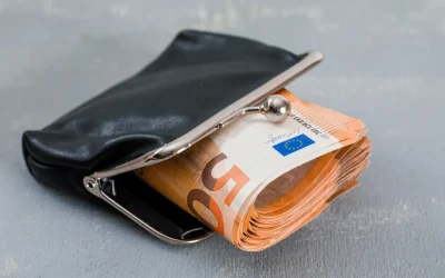 Străini prinși pe autostradă după jaful de 60.000 lei. Poliția a recuperat banii