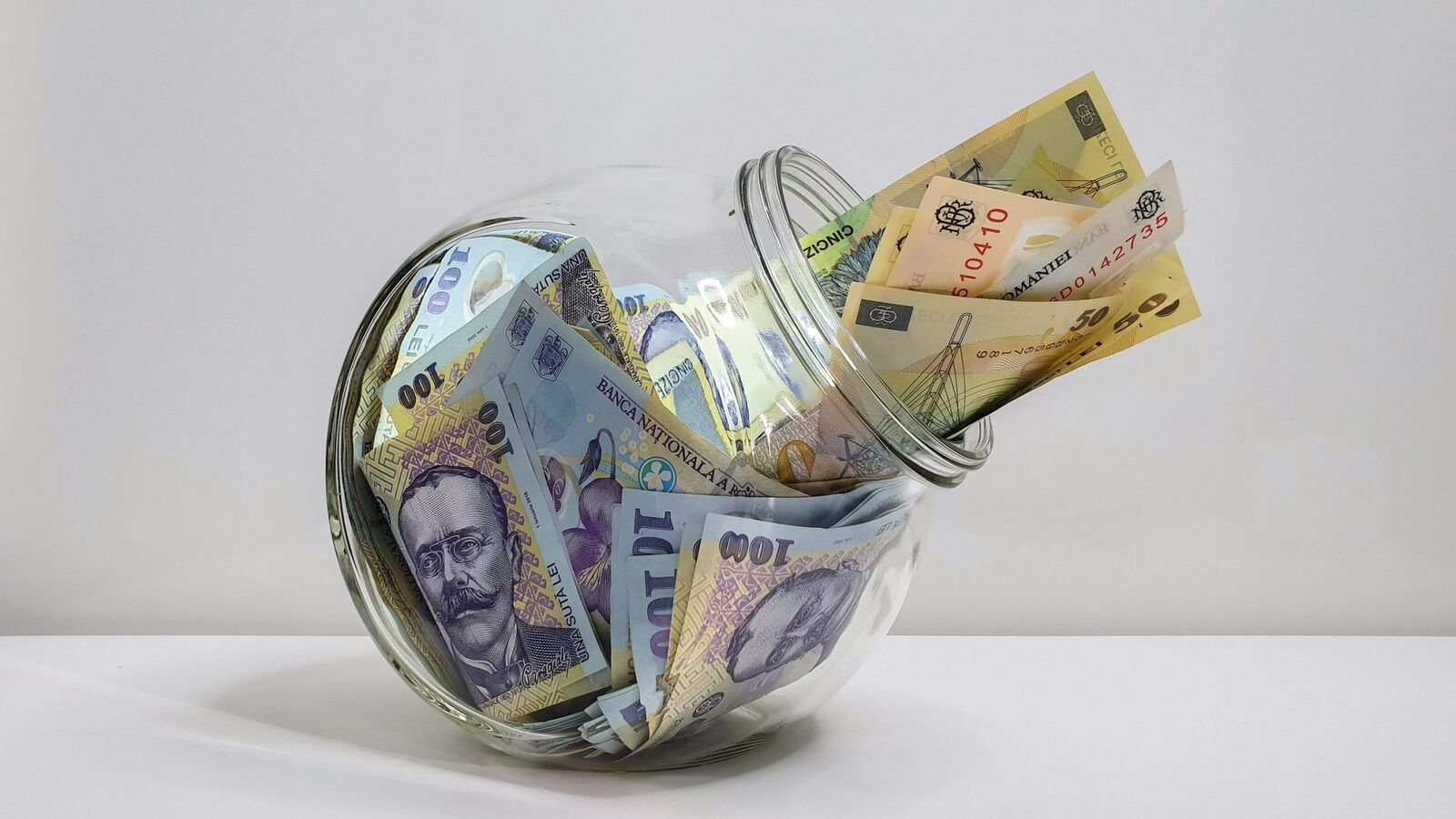Ministerul Finanțelor anunță vineri lansarea celei de-a patra ediții a titlurilor de stat Tezaur, o oportunitate pentru români de a investi în titluri cu dobânzi atractive și neimpozabile