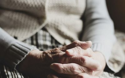 Pensionară din Italia, păcălită cu 200.000 de euro într-o schemă falsă