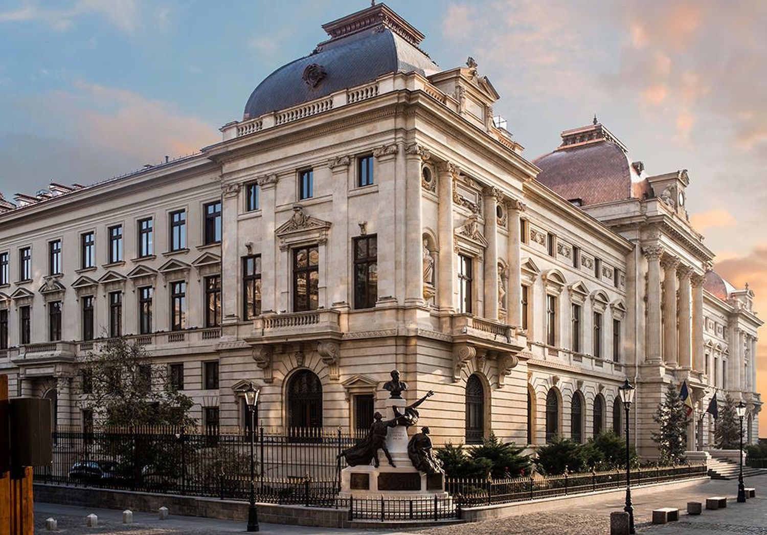 Stabilizarea ratei dobânzii în Europa Centrală și de Est reflectată în deciziile BNR Recent, avertizările privind tendința de stabilizare a ratei dobânzii în toate țările din Europa Centrală și de Est indică o schimbare semnificativă în politica monetară a regiunii