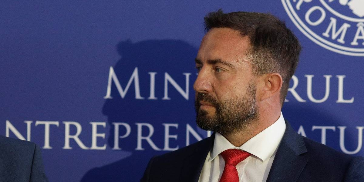 Avioanele se scumpesc: Biletele cresc cu 20% din cauza kerosenului