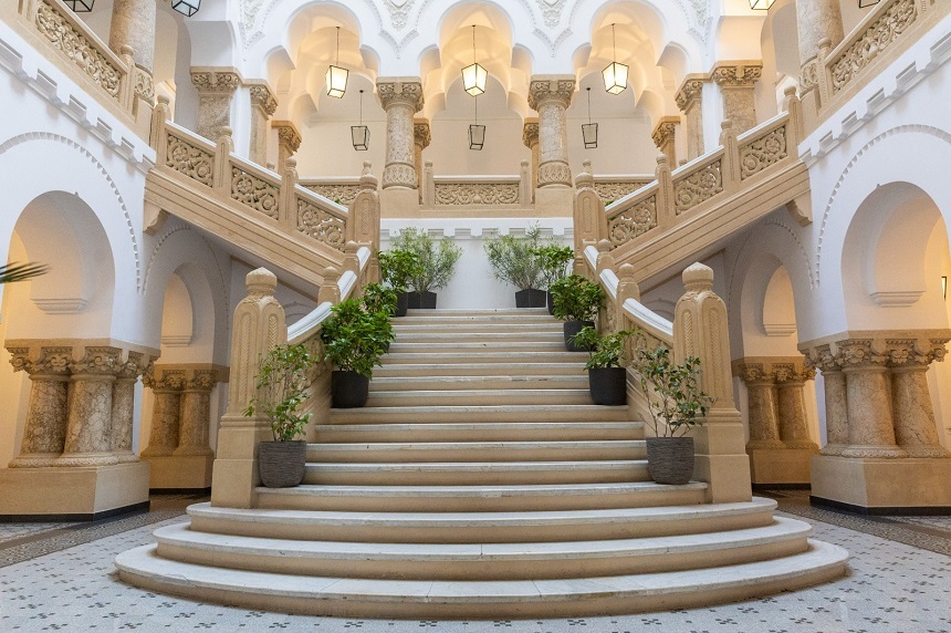 Primăria București deschide porțile: Tururi GRATUITE în weekend pentru public