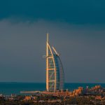 Burj Al Arab, hotelul-simbol din Dubai, închis! Renovează 18 luni după ce a fost lovit de o dronă