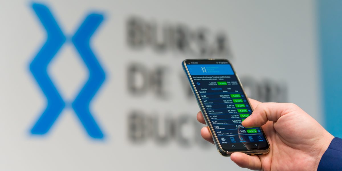 Bursa de la București urcă cu 1% peste scăderile europene, susținută de sectorul bancar și tranzacții Sphera de 8%