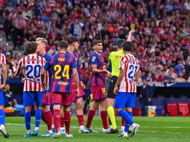 Barcelona a fost aproape de un dezastru în deplasarea de la Atletico Madrid, unde a pierdut cu 2-1 într-un meci extrem de tensionat, ce a suscitat numeroase reacții din partea fanilor, analiștilor și mass-media internațională