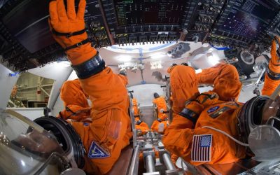 Capsula revine pe Pământ: spectacolul reintrării în atmosferă