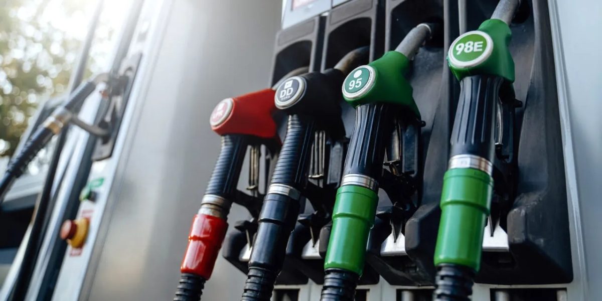 Benzinării, țeapă de la ora 12: Angajat german dezvăluie „Nu a existat ieftinire”