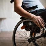 Un drept crucial al persoanelor cu handicap, ignorat crunt. Ce au decis autoritățile