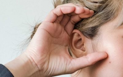 O terapie genică experimentală promite să reintroducă auzul persoanelor născute cu surditate, după o singură injecție administrată direct în urechea internă, conform unui studiu recent publicat în revista Nature Medicine de către cercetători de la INSTITUTUL de Cercetare Karolinska