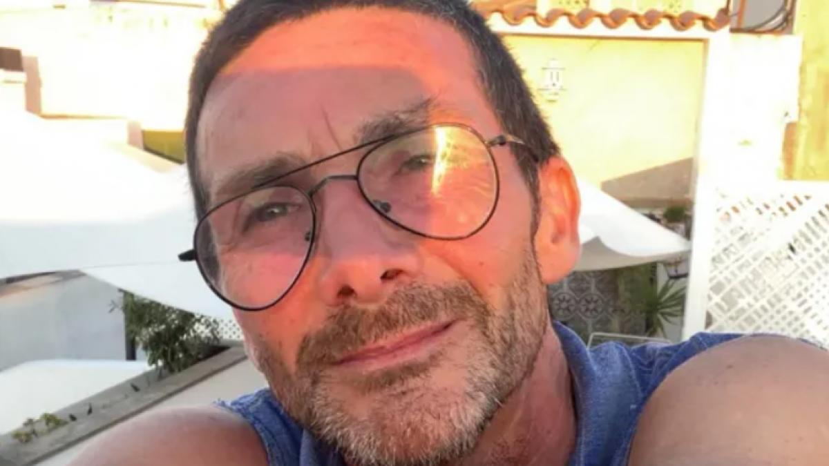 Un angajat concediat de la un supermarket, după ce a încercat să oprească un hoț, a primit oferte de angajare, marcând un final neașteptat al unei situații care a stârnit indignare