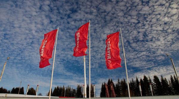 Lukoil, pe muchie de cuțit în afara Rusiei: Ce se întâmplă cu benzinăriile din România?