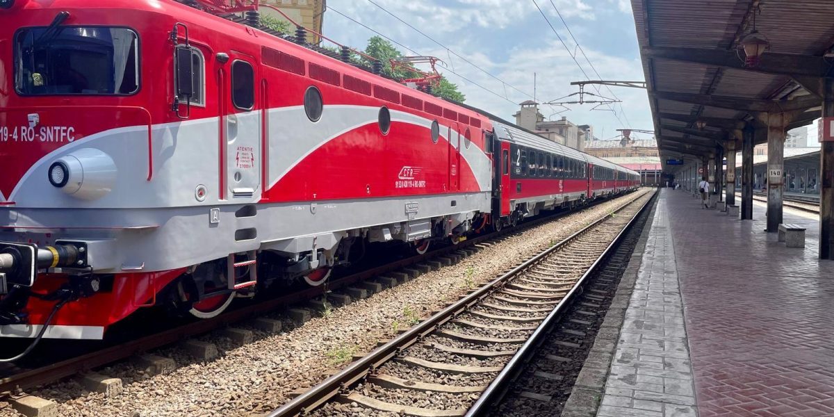 Iată titlul: Trenul Dacia, modificări severe în circulație: până-n decembrie 2026