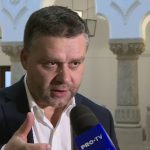 Ciucu, furios pe mobilierul din Herăstrău: „Cacofonie ridicolă, cașcarabete!”