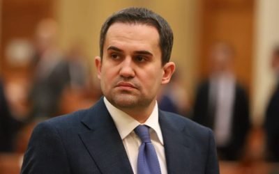 Ministrul Transporturilor, Ciprian Şerban, a semnat contracte de finanțare pentru instituțiile de securitate, vizând achiziția de vehicule electrice și dezvoltarea infrastructurii de reîncărcare