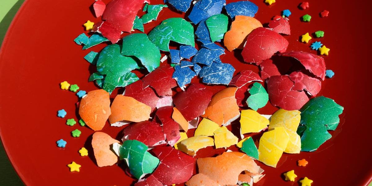 Economisește! Cum transformi cojile de ouă de la Paște în fertilizator natural