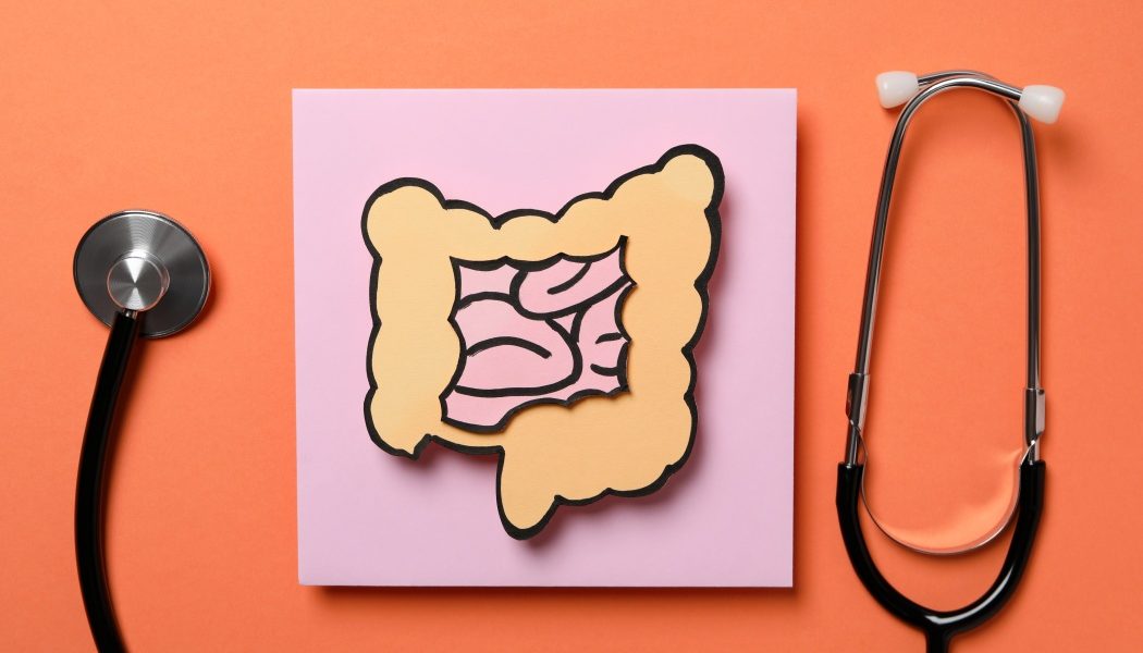 Micuțul a fost tratat de constipație, dar avea cancer agresiv. Simptomele au păcălit medicii