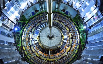 Acceleratorul de particule-gigant dezvăluie materia primordială, după Big Bang