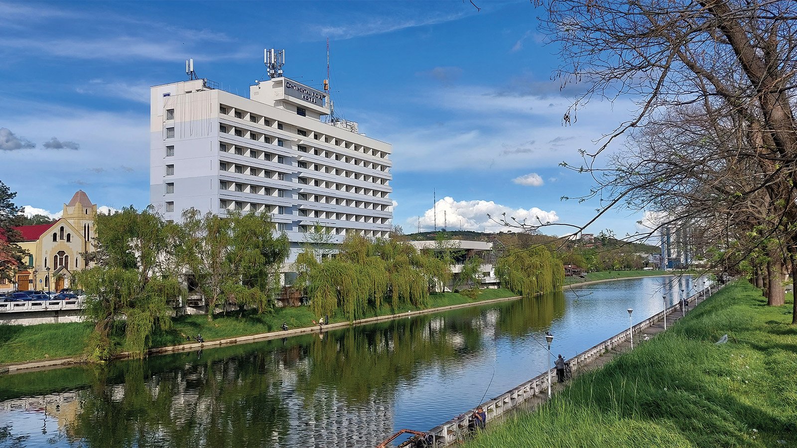 Un hotel din Oradea, parte a lanțului hotelier românesc Continental Hotels, își redeschide porțile după un amplu proces de renovare și modernizare
