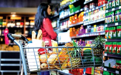 Românii, cu pungile tot mai ușoare: Consumul în picaj, concedieri pe urme