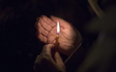 Cât timp spunem „Hristos a Înviat”? Semnificația urărilor pascale, dezvăluită