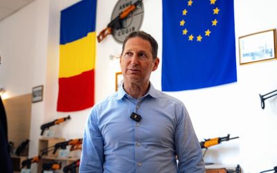 Șeful Sig Sauer, în România: Negocieri secrete cu firmele românești?