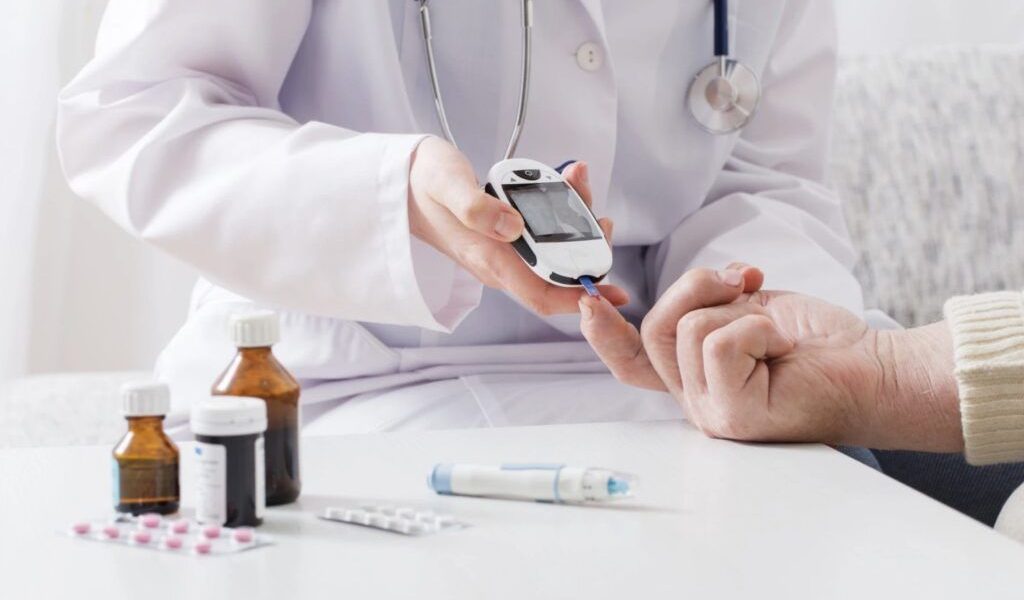 Mai mult de jumătate dintre persoanele cu diabet de tip 2 prezintă deficite de vitamine și minerale esențiale, conform unei analize ample care a inclus peste 52.000 de participanți din mai multe țări