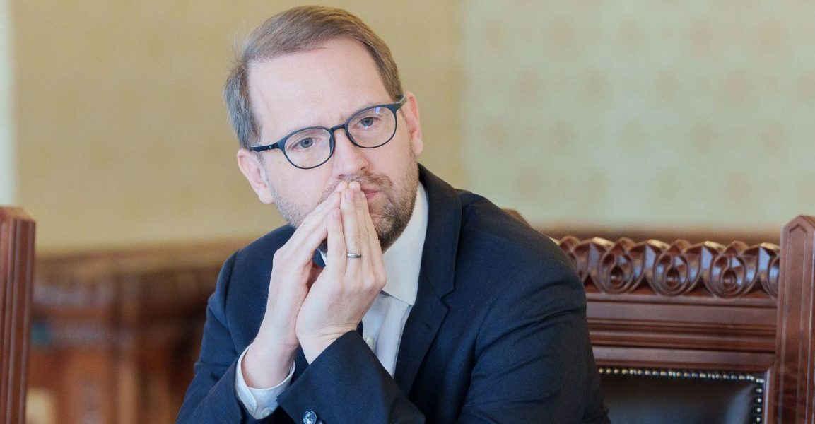 Fritz, după pericolul din Timișoara: Amenzi grele după desprinderea blocurilor