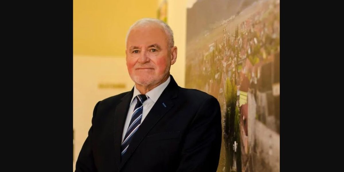 Fost primar din Ghimbav, condamnat la 10 ani de închisoare: Stâlpi și leagăne cu dedicație