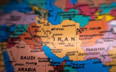 Comandouri americane au pătruns adânc în teritoriul Iranului pentru a recupera un membru al echipajului avionului de vânătoare bombardier doborât în această țară, au relatat duminică mass-media americane