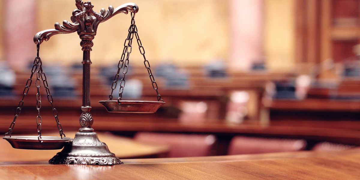 Vicepreședintele CJ Argeș și șefa asistenței sociale, trimiși în judecată de DNA