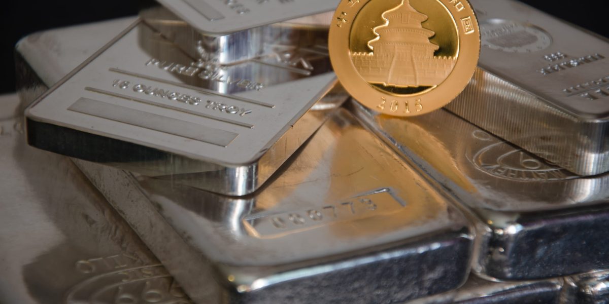 China importă argint-record: Ce ascunde „boom”-ul?