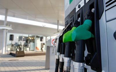 Benzina și motorina, reducere-șoc la benzinării, chiar de joi dimineață