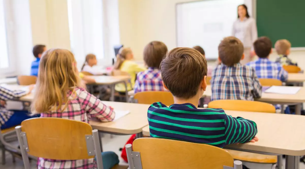 Când au vacanțe elevii și când dau examene. Calendarul anului școlar