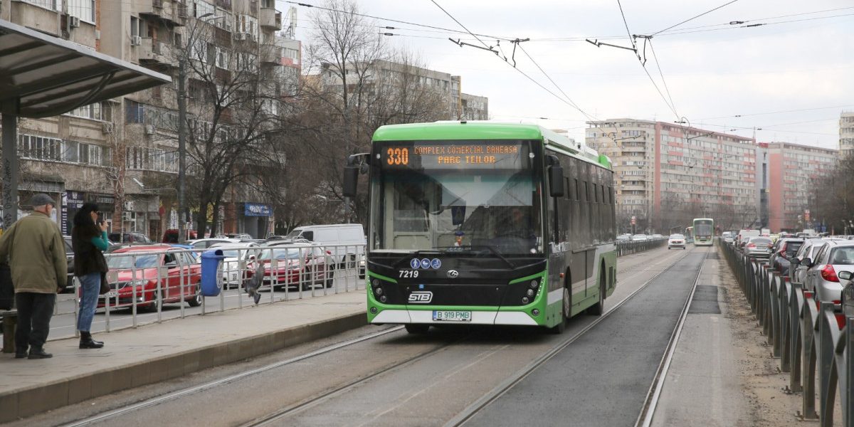 Avocată AUR vrea fără autobuze și tramvaie în București: Reactii dure