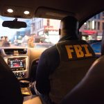 Fosta angajată a armatei SUA, arestată de FBI: scurgere de informații secrete