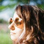 Cât soare e suficient pentru Vitamina D? Ce riscă cei care exagerează