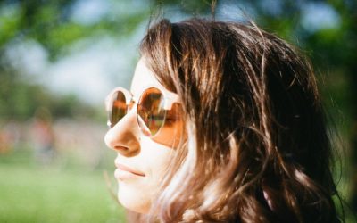 Cât soare e suficient pentru Vitamina D? Ce riscă cei care exagerează