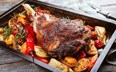 Marinat perfect pentru miel: Friptura care se topește-n gură!