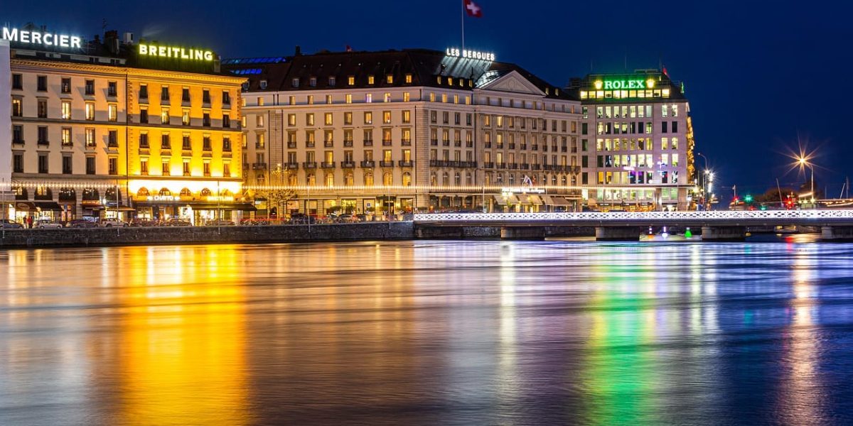 Elveția votează: Exportul de arme, țintă pe agenda referendumului