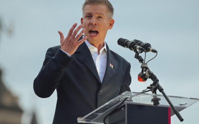 Simion, dans macabru pe morminte. Magyar, despre trădarea lui Orban în Ardeal