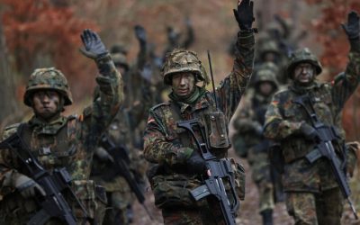 Germanii cu vârste între 17 și 45 de ani nu mai pot pleca din țară fără aprobare militară pentru excursii peste trei luni